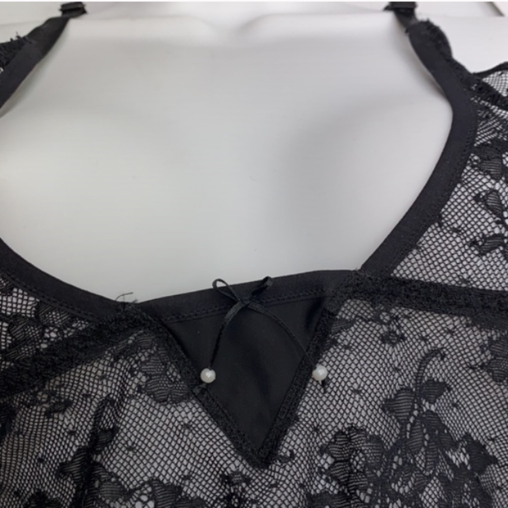 NWOT Triumph BLK Chemise, L. *P1040 - Picture 3 of 7